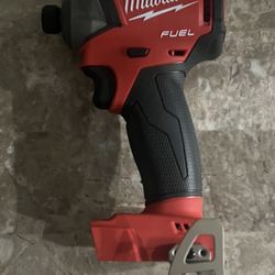 Milwaukee Surge 1/4 New 
