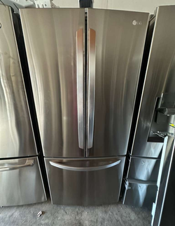 LG 3‑Door Refrigerator Stainless – No Dispenser, Great Deal