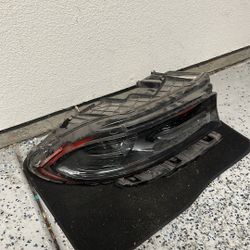 Dodge Charger Headlight 