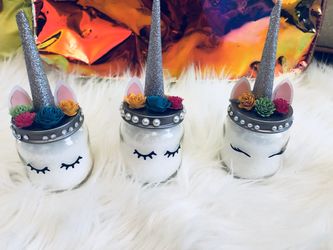 Unicorn figures