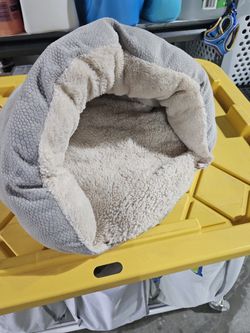 Pet Cave Bed