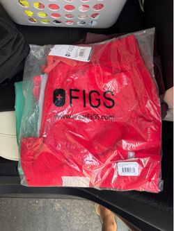 Fig Scrubs