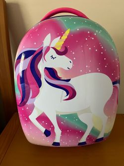 It’s very cute small luggage for little girls it’s unicorn made by Hayes it is barely used