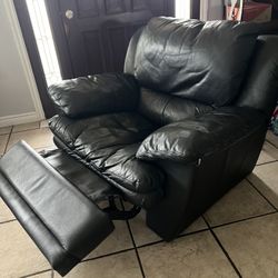 Black Recliner Very Comfortable 