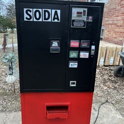 Commercial Soda Vending Machine – Coke / Pepsi Style