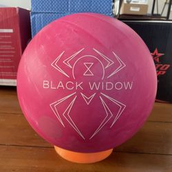 ボール BLACK WIDOW URETHANE PINK PEARL Hammer Black Widow Urethane Pink Pearl Bowling Ball + FREE