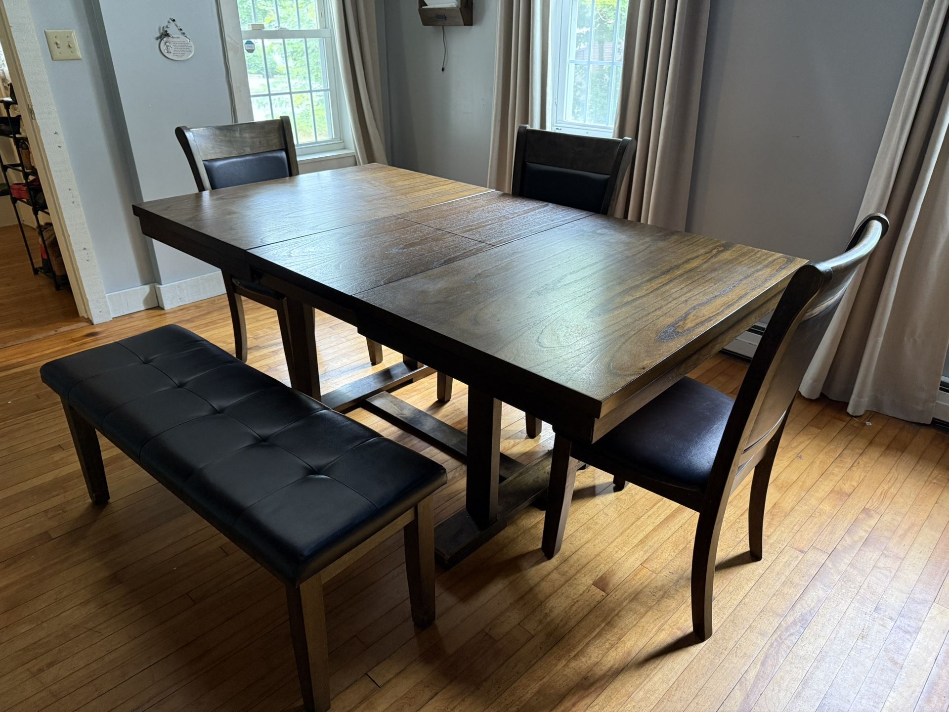 Sell Or Trade: Large Table With Folding Leaf And Chairs