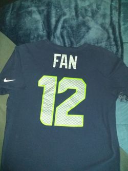 Seahawks t-shirt (xl) and PJs (Med)