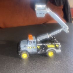 TONKA DIE~CAST TRUCK