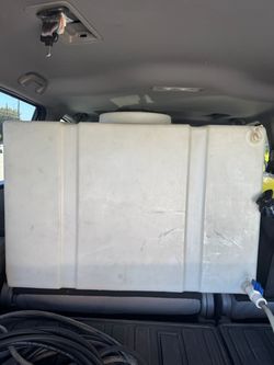 100 gallon water tank
