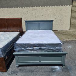 Full Size Solid Wood Bed Frame With Brand New Full Size Plush Memory Foam Cool Gel Ultimate Mattress And Box Spring In Plastic 
