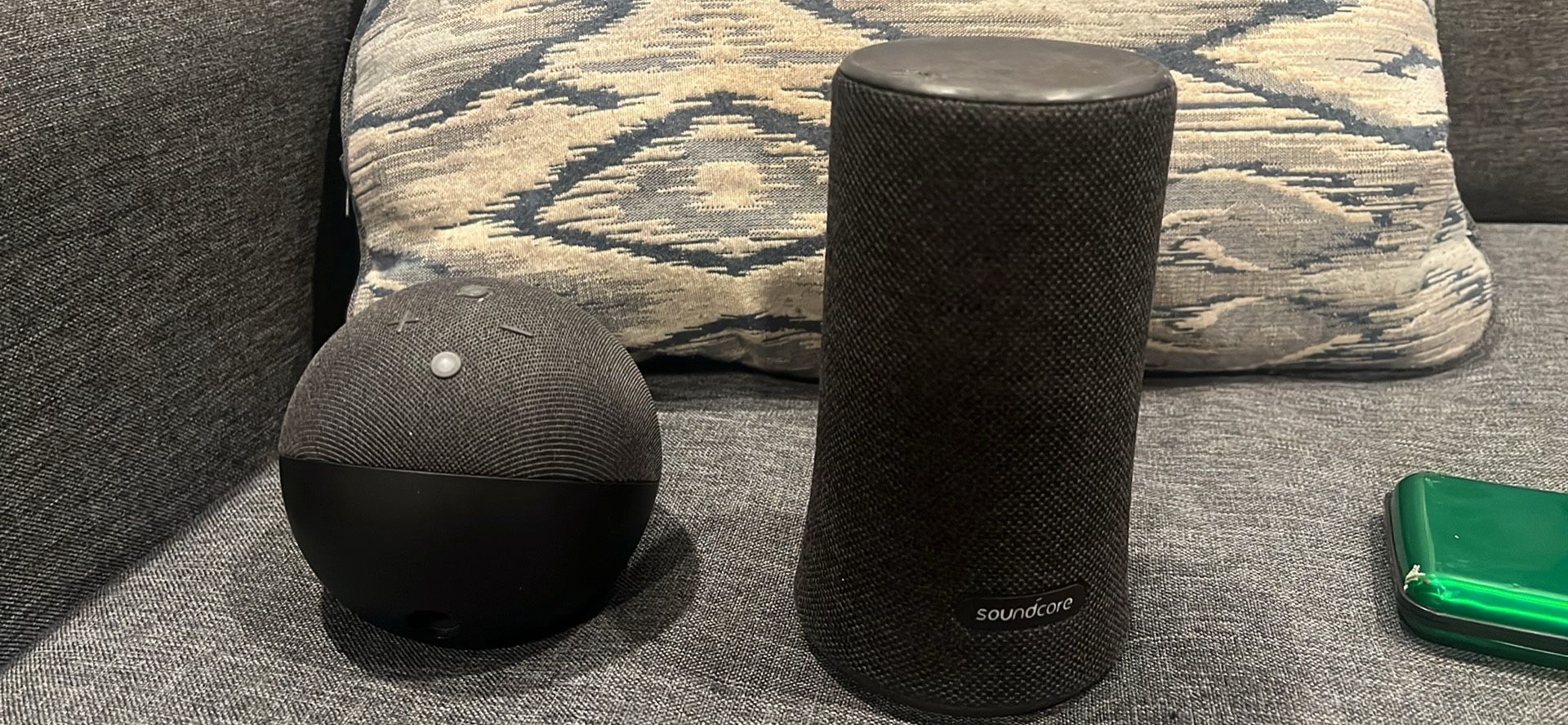 Alexa And Soundcore Speakers 