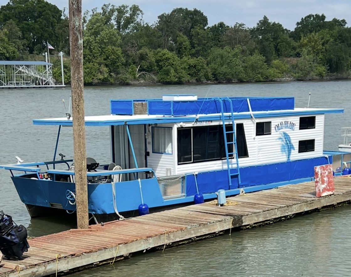 1971 Leisurecraft Houseboat