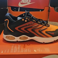 Nike Air Max TW SE red orange size 10.5 mens