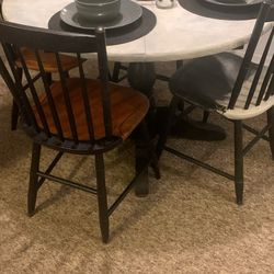 Dining Table W/4 Chairs 