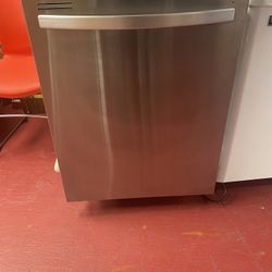 Kenmore Dishwasher/ Lavaplatos Kenmore