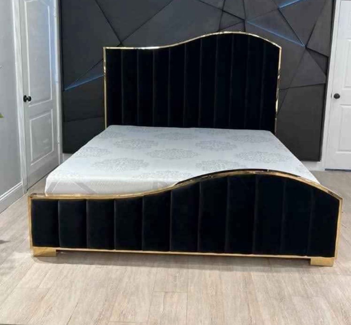 New Bedframe In Box 📦 Finance Available No Credit Needed $39 Down Bedroom Set