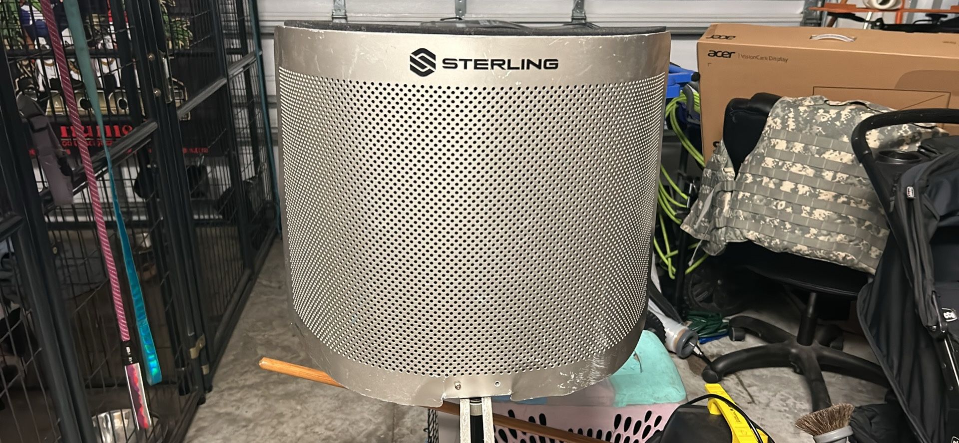Sterling Audio VMS Vocal Microphone Shield