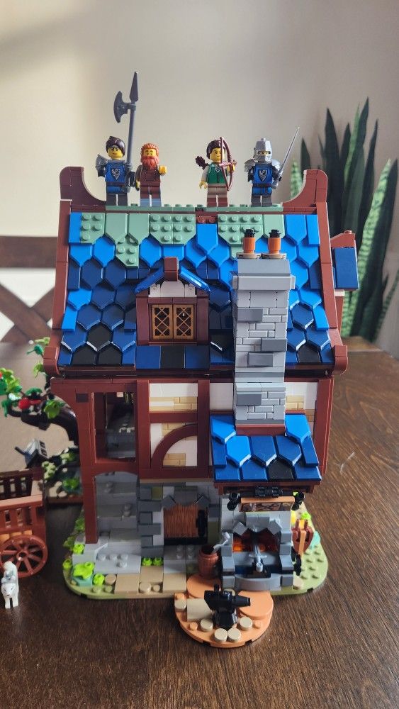 21325 LEGO Ideas Medieval Blacksmith