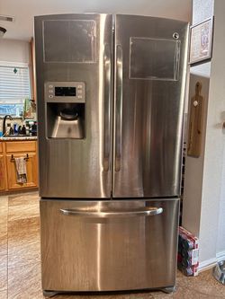 French door refrigerator , Stainless Steel