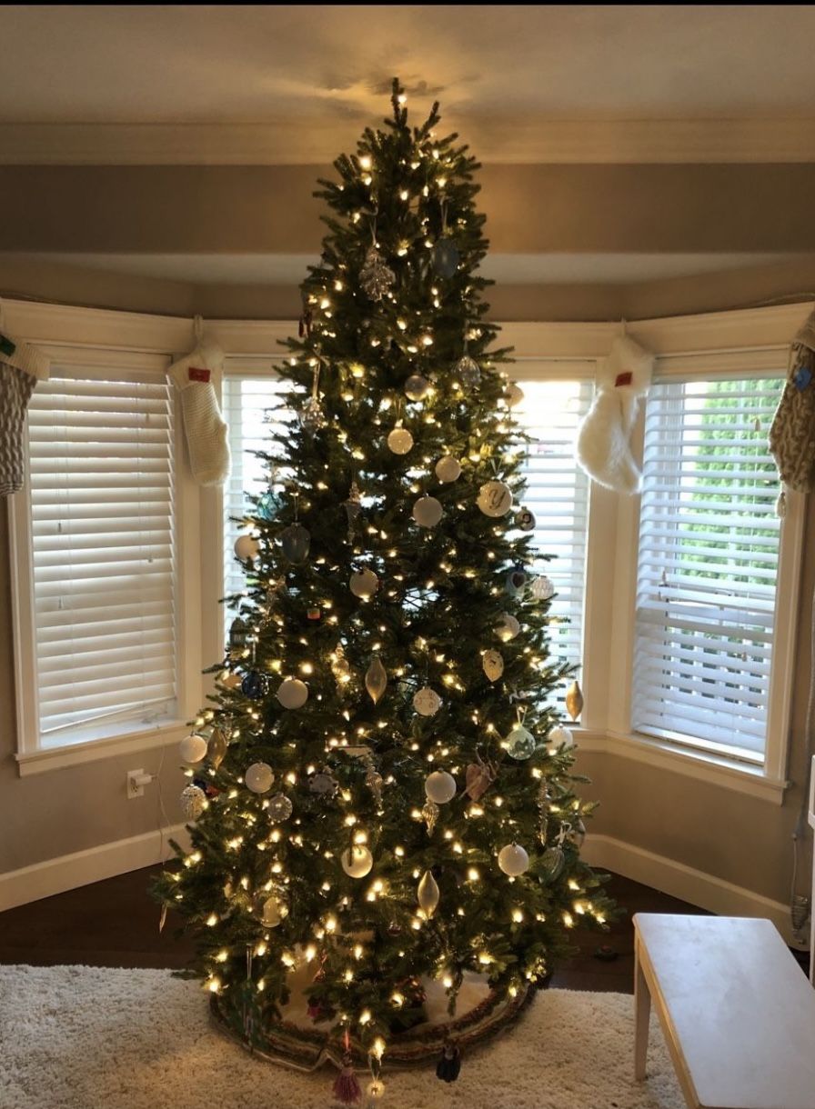 Costco 9ft Prelit LED Christmas Tree