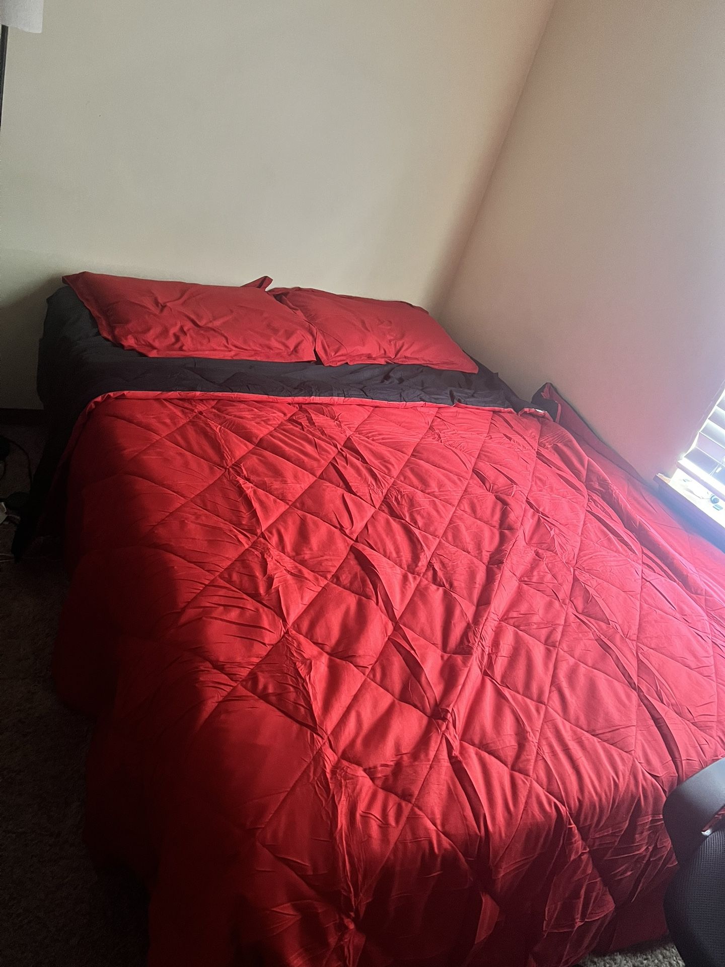 New IN BOX Best Price Mattress 8 Inch Bonnell Spring Hybrid Mattress Mattress Queen