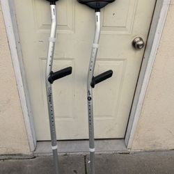 MOBILEGS ULTRA CRUTCHES 