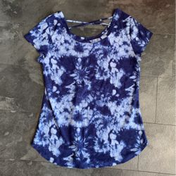 Women’s Top (size XL)