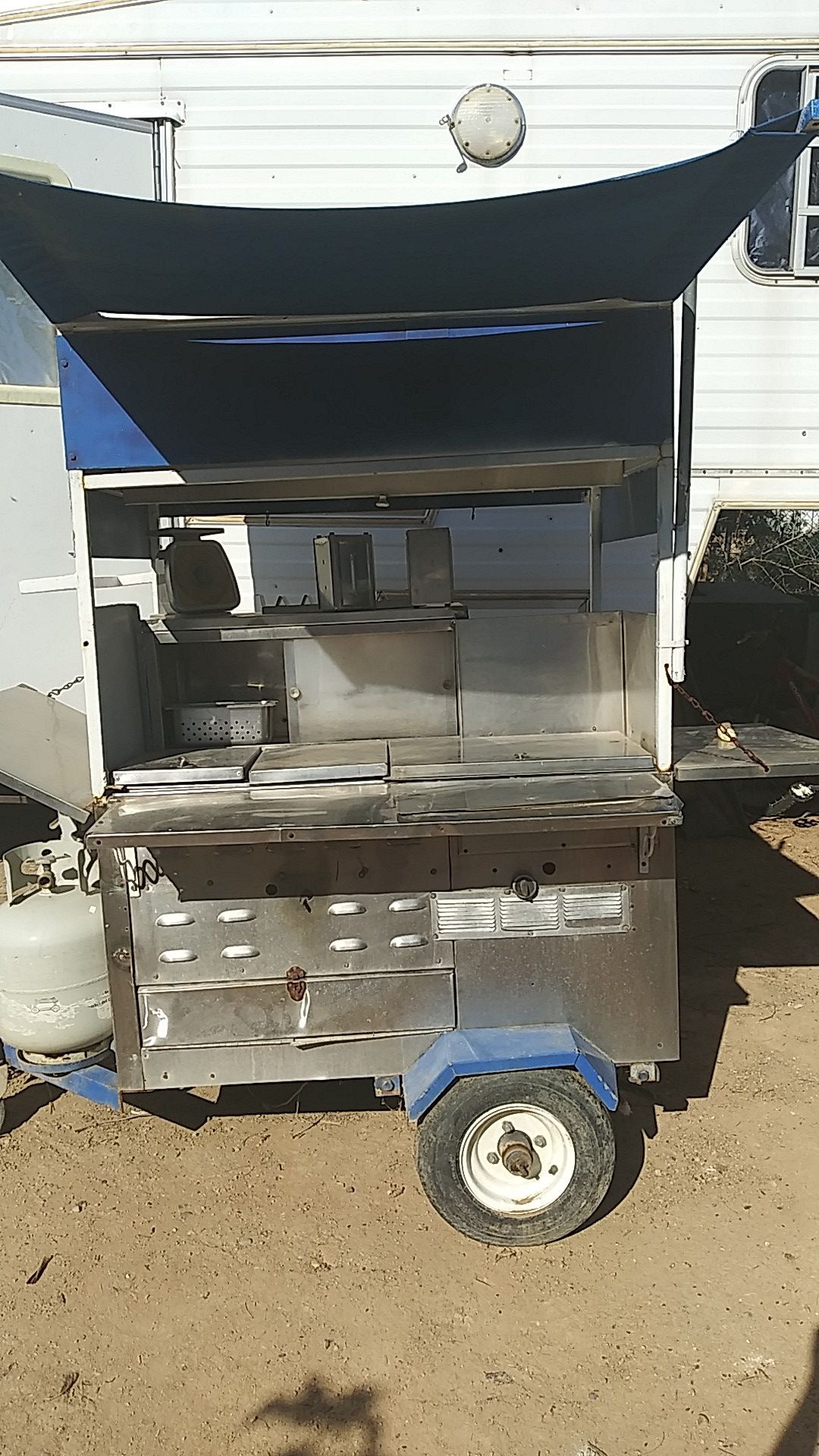Commercial hot food cart