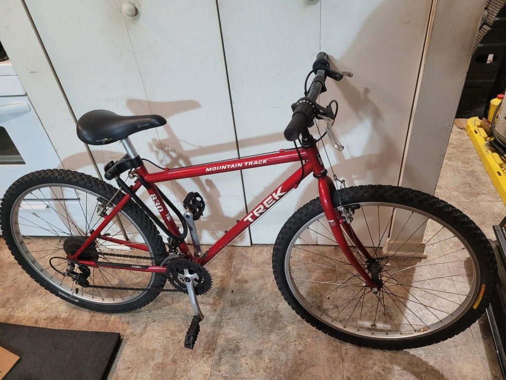 Trek 830 Alloy 21 Speed $100