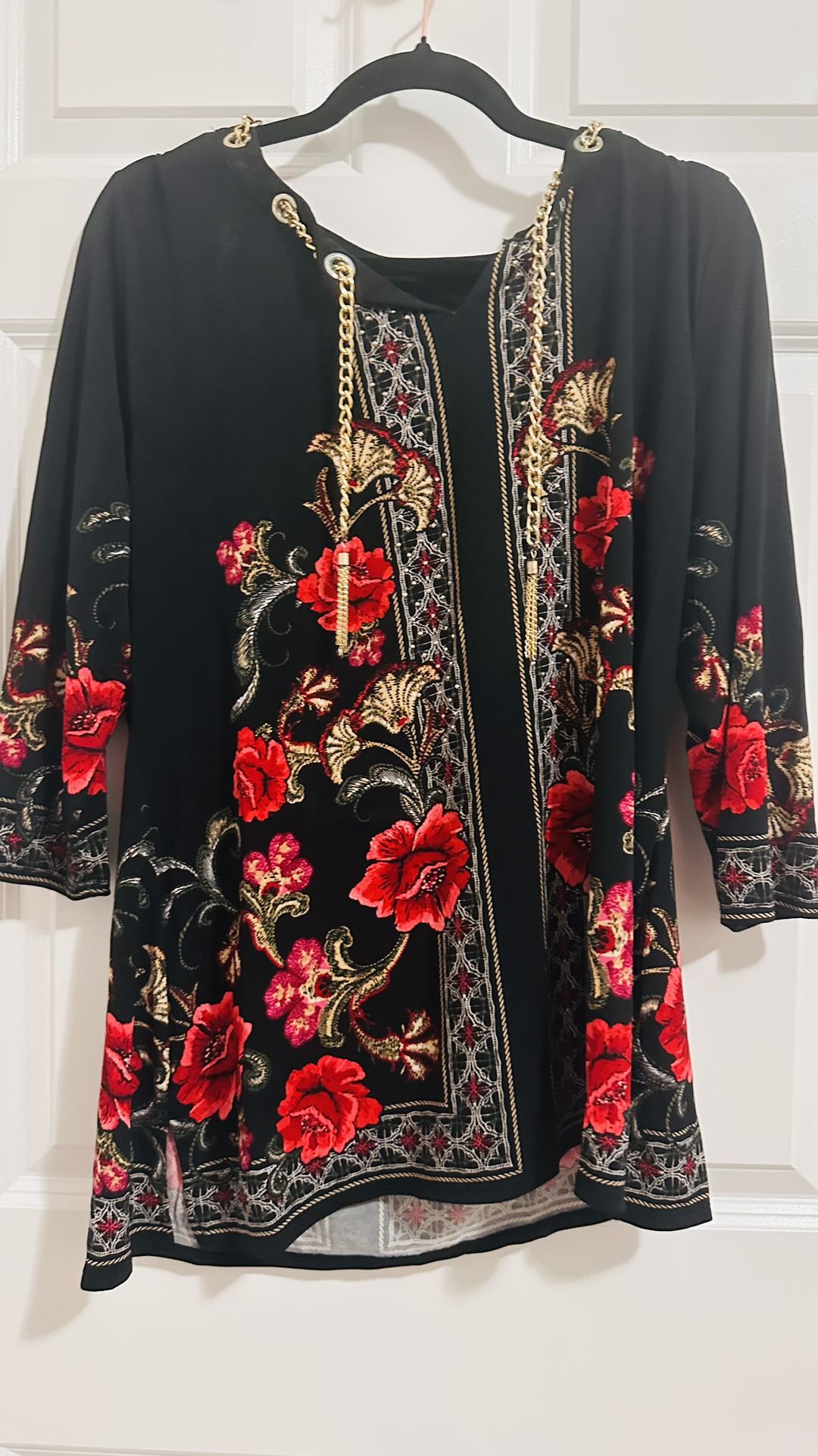 Women Tops Rarely Used