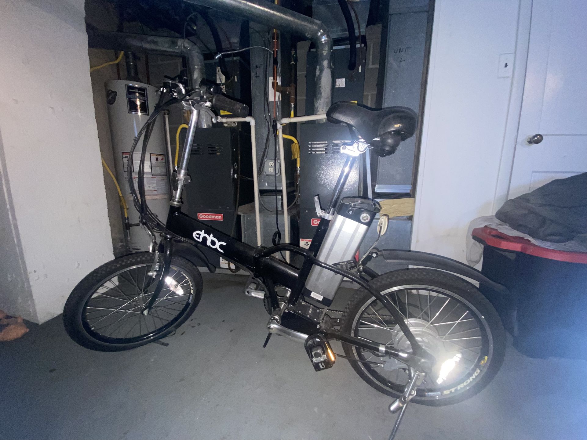 Folding Electric Bike – Needs Charger & Air in Tires – Great Project eBike