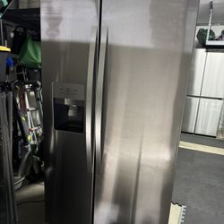 Kenmore Refrigerator Freezer Ice Maker Water Dispenser One Owner