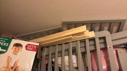 Toddler bed