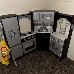 🌟 KidKraft Corner Play Kitchen (Espresso) – Like New, Fully Assembled!