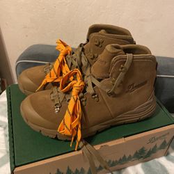 Danner Mountain 600 Size 8.5