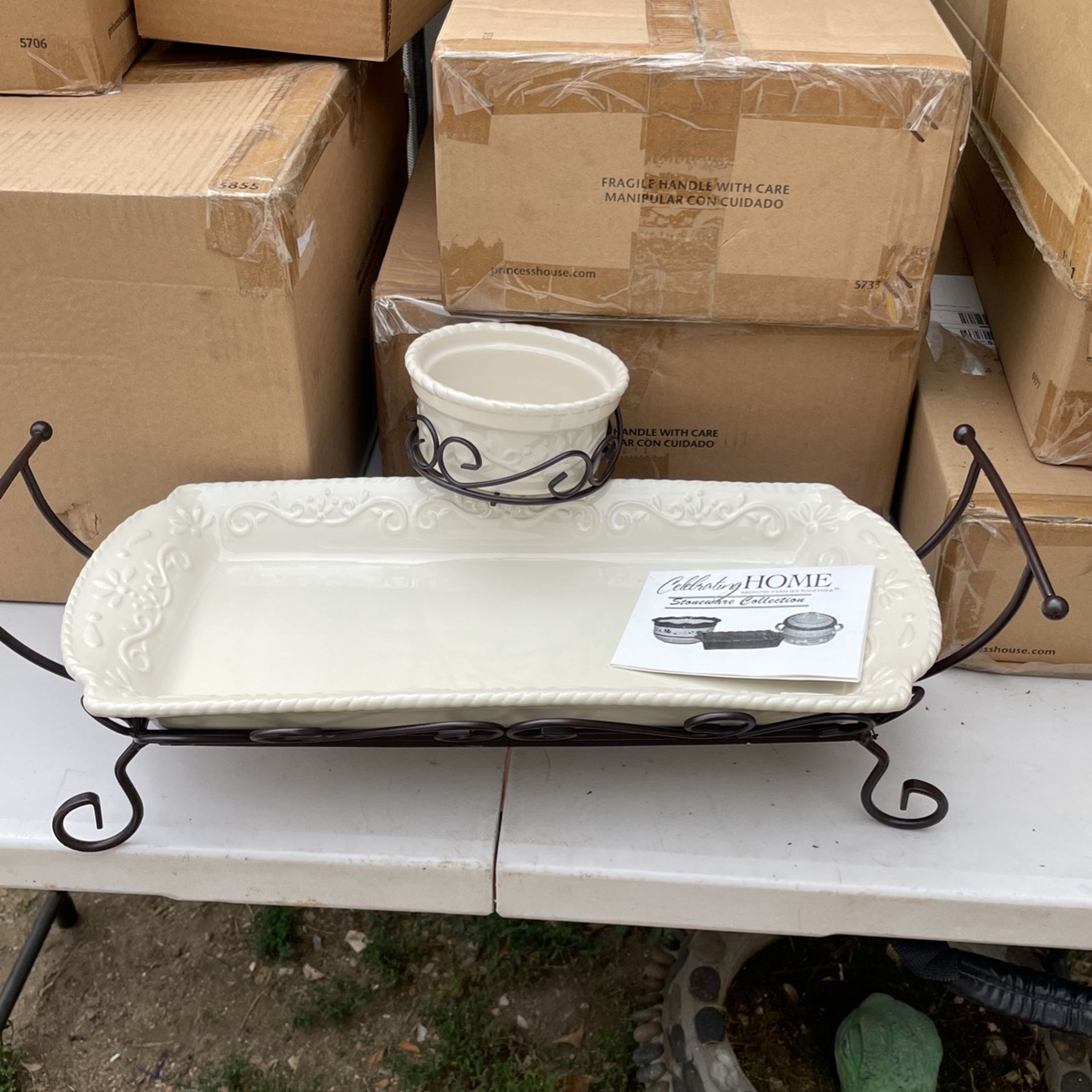 Botanero Celebrating Home