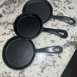 Cast Iron Skillets 