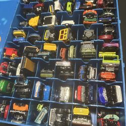 80 Hot Wheels Toy Car Lot With Storage Case