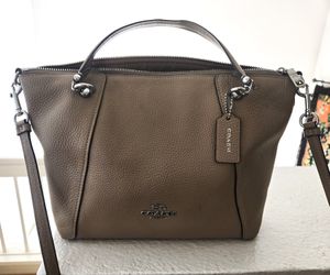 Coach Trail Bag in Beige Leather – Excellent Condition with Crossbody Strap