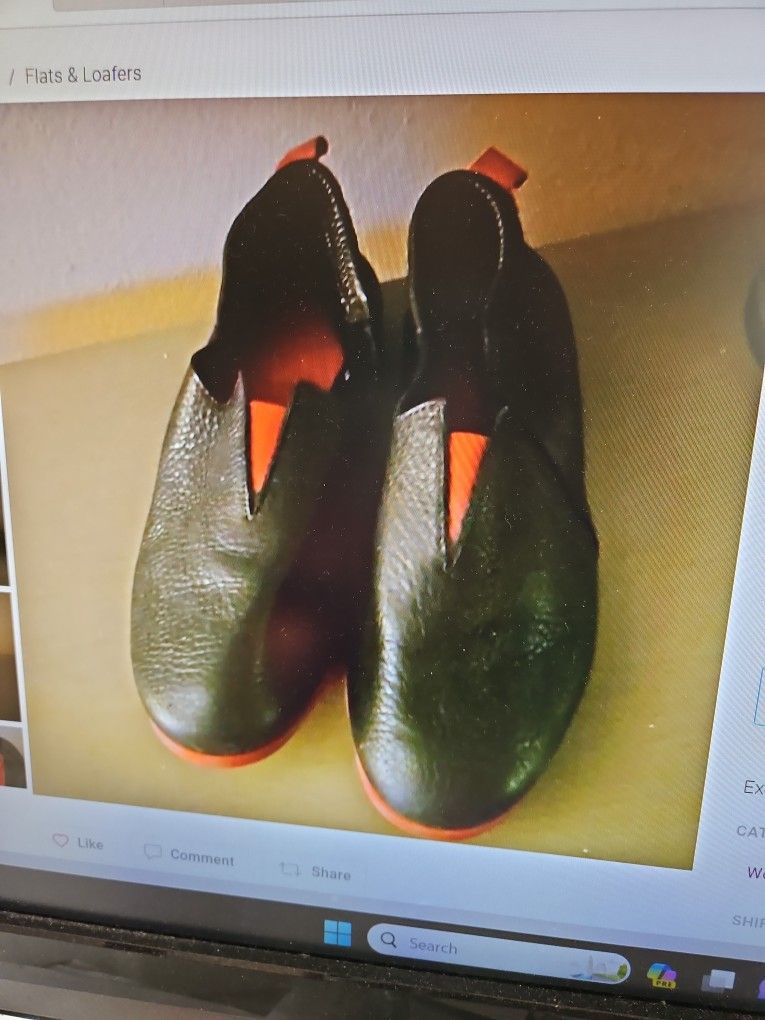 ARCHE PIAOKO BLACK LEATHER SLIP ON FLATS sz 5.5