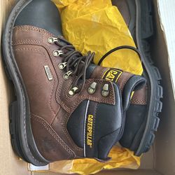 Caterpillar Men’s Brown Leather Waterproof Steel Toe work boots Size 10.5