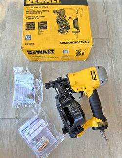 DeWALT Pneumatic Coil Roofing Nailer