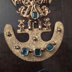Unique 18K Emerald Broach/Pendant 