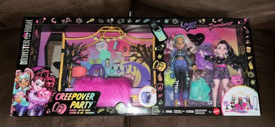 Monster High Creepover bedroom playset