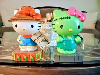 Hello Kitty Halloween Figurines