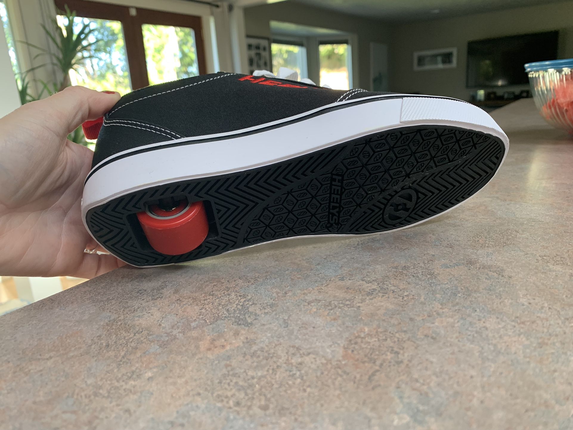 Size 6 Original Heelys Brand New In Box