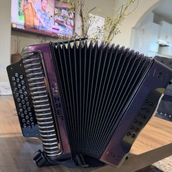 Hohner Corona C-II GCF Accordion Red to Gold