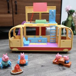 Peppa Pig Transforming Camper Van RV Playset with Sounds 