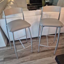 $30 each Bar  or high kitchen counter stools